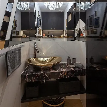 Boutique Hedonist Apartment